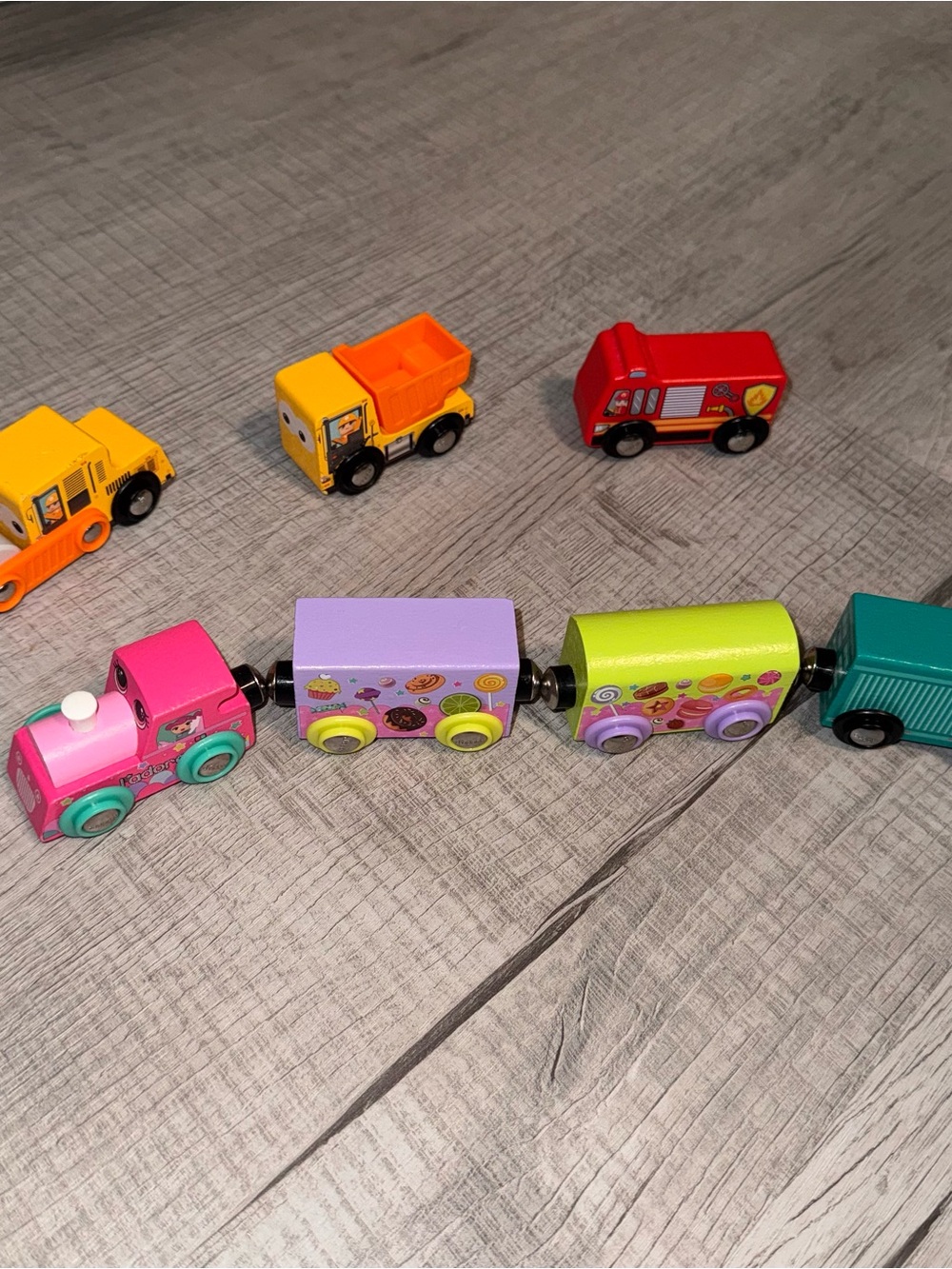 J'adore BFF Princess Wooden Trains 4 Piece Pink, Green, Lilac, Aqua + 3 Extra!